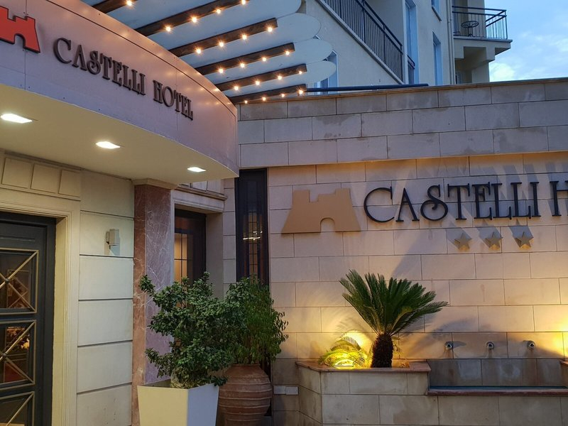 Castelli Hotel