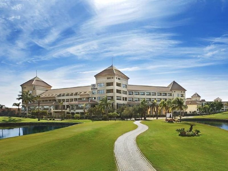 Hilton Pyramids Golf Resort