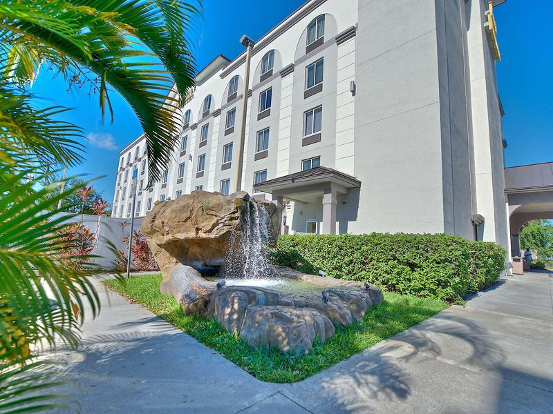 Sonesta Essential Orlando Airport
