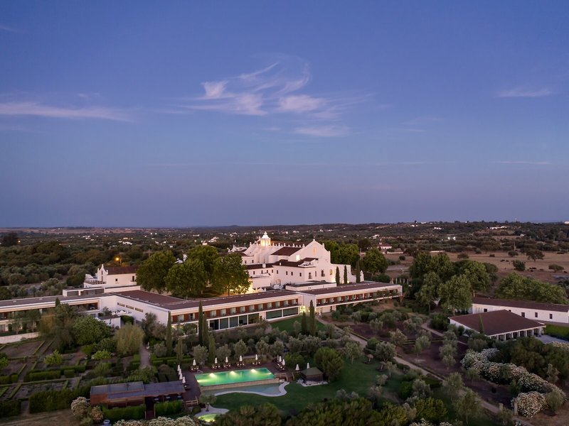 Convento do Espinheiro, Historic Hotel & Spa