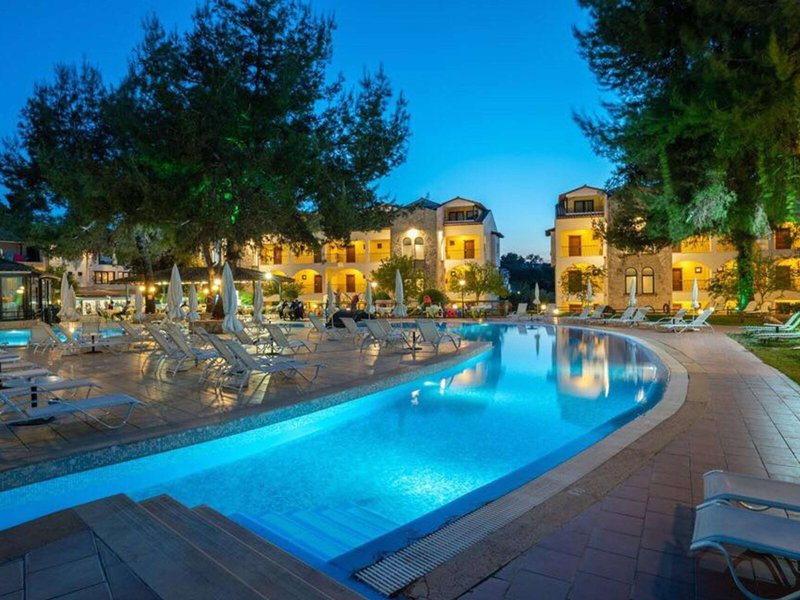 Zeus Kassandra Lagoon