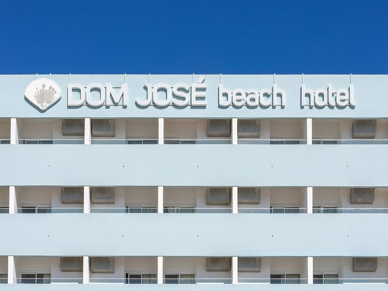 Dom José Beach Hotel