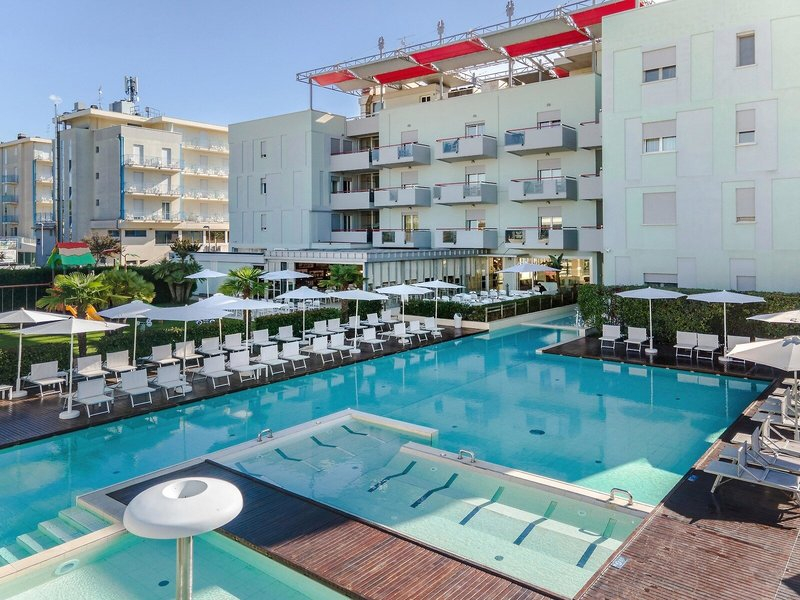 Domino Suite Hotel