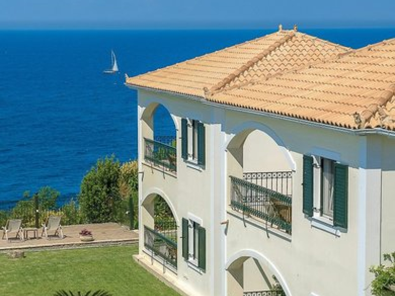 Erietta Luxury Apartments