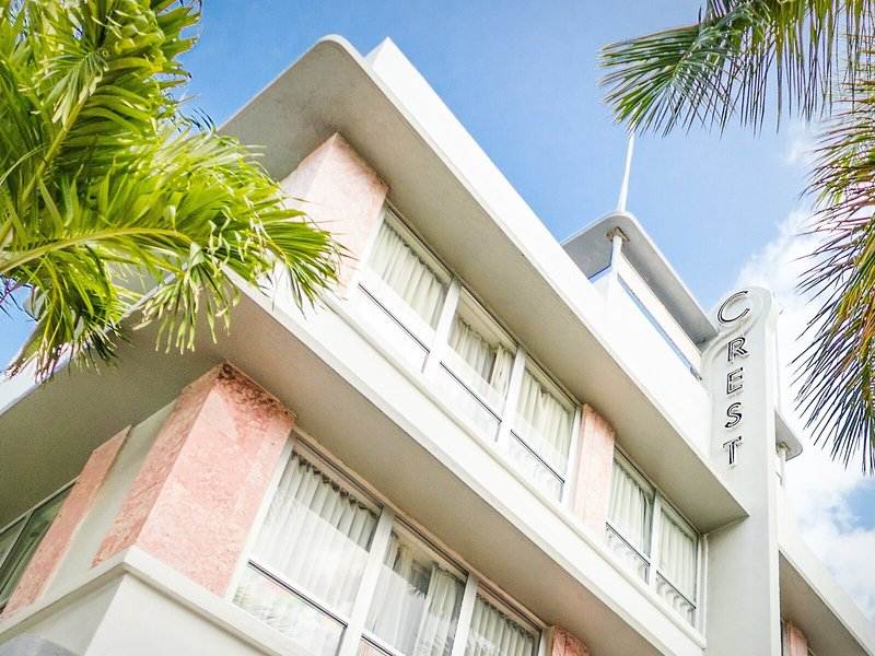 Crest Hotel Suites