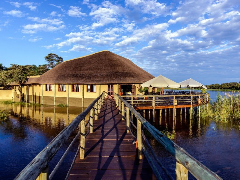 Hakusembe River Lodge 