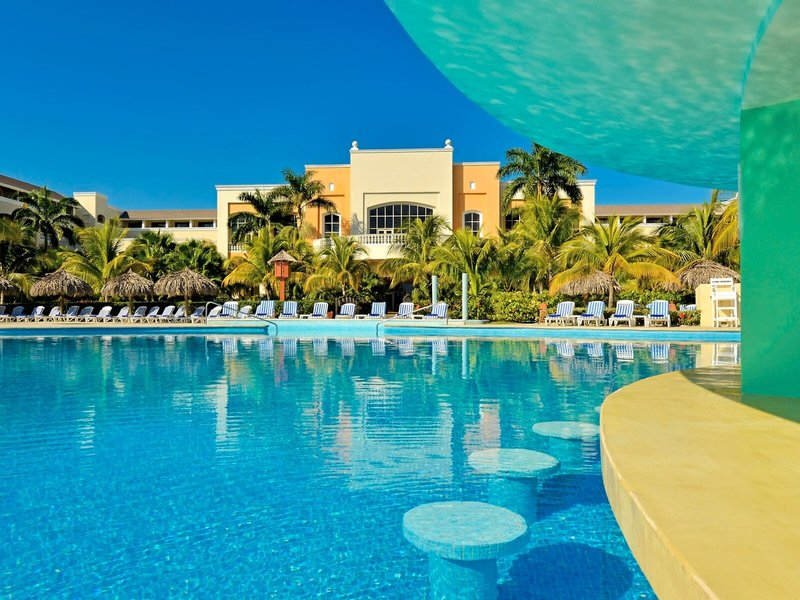 Iberostar Waves Rose Hall Beach