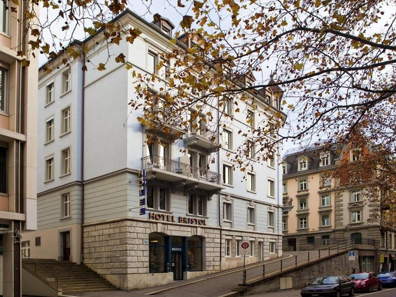 Hotel Bristol