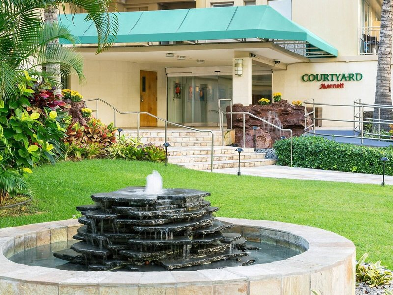 Courtyard Waikiki Beach