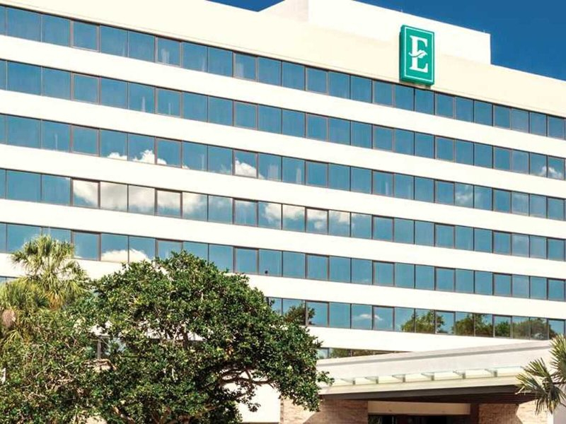 Embassy Suites by Hilton Orlando International Drive ICON Park