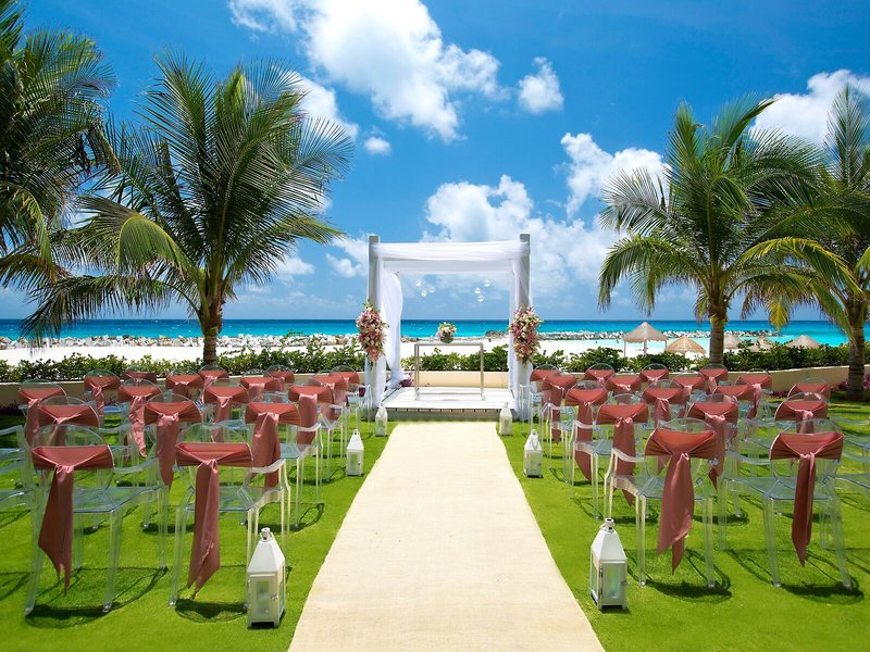 Krystal Grand Cancún