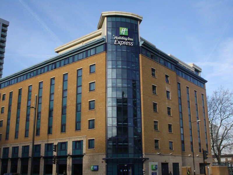 Holiday Inn Express Stratford