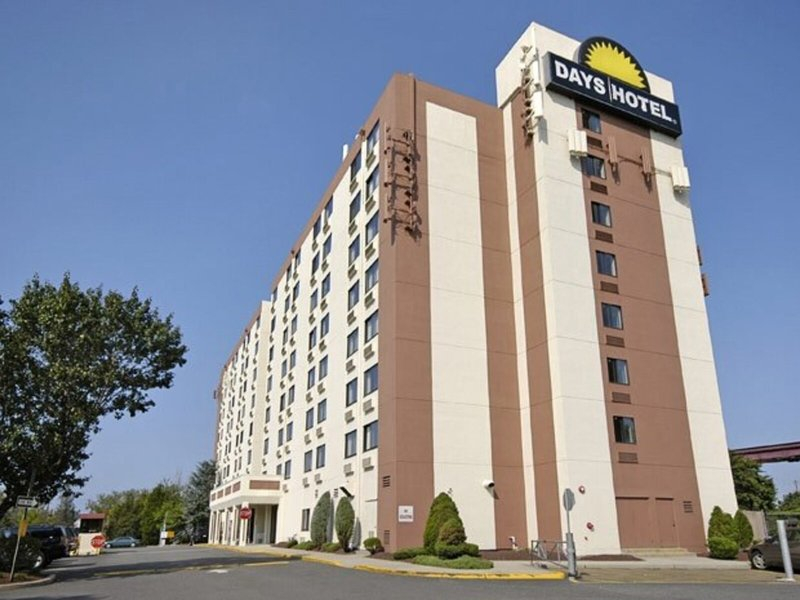 Hampton Inn Newark Airport