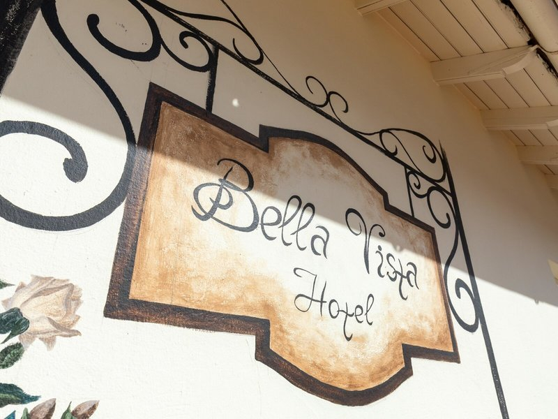 Bella Vista Hotel & Studios