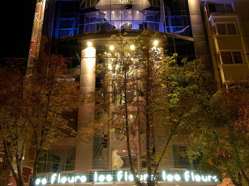 Les Fleurs