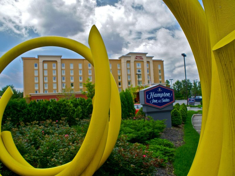 Hampton Inn & Suites Staten Island