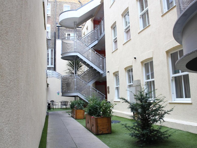 Grand Plaza Serviced Apartments Hyde Park