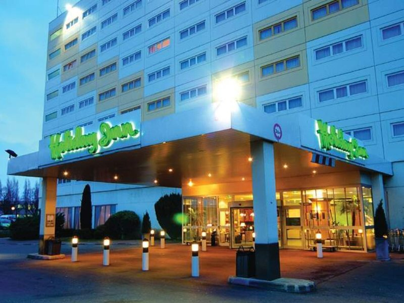 Best Western Plus Paris Orly Airport 