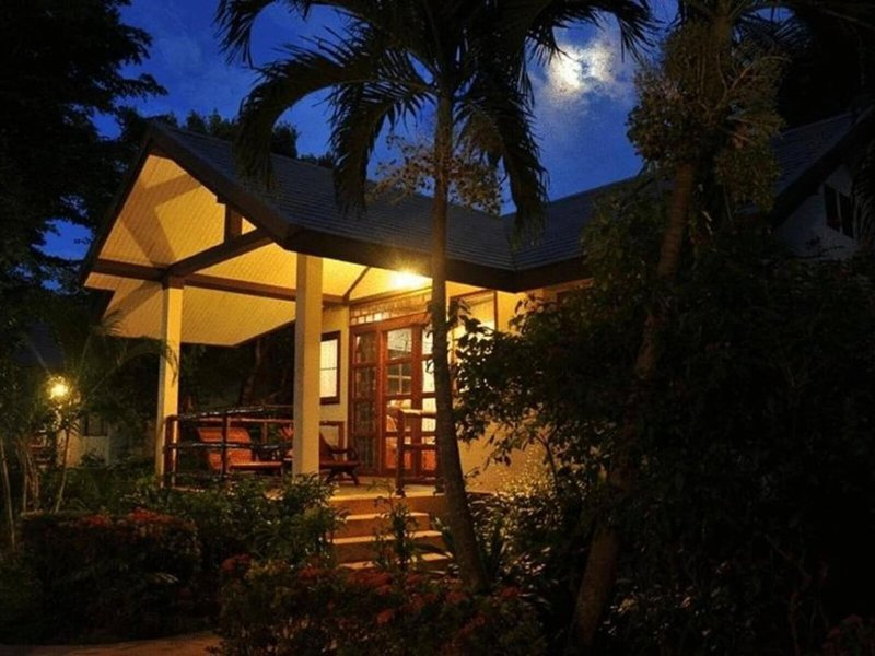 Coco Palm Beach Resort