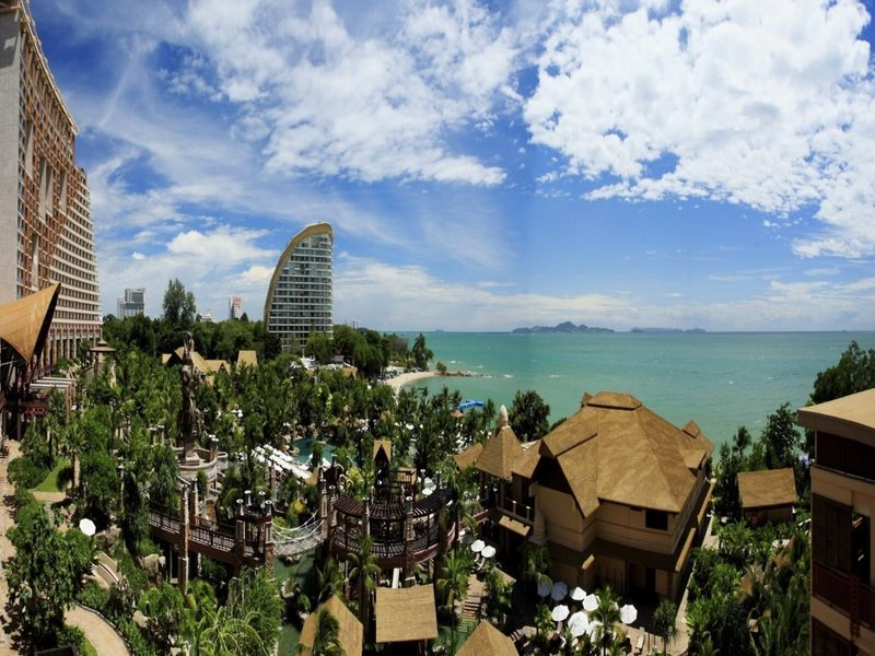 Centara Grand Mirage Beach Resort Pattaya