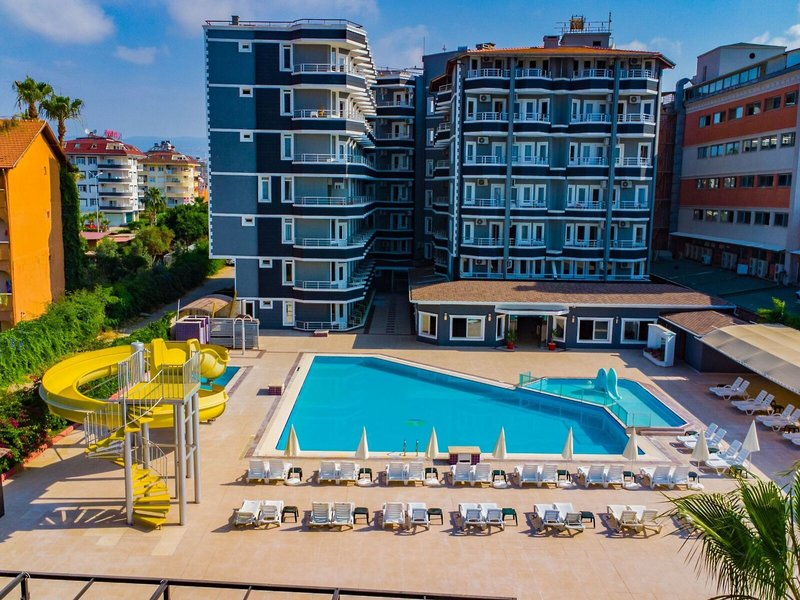 Clover Magic Park Beach Hotel