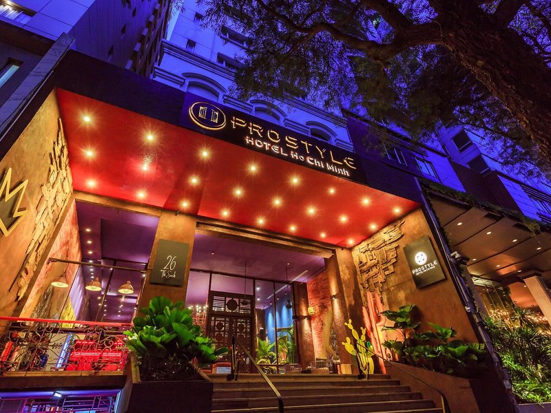 M Village Hotel Thi Sách