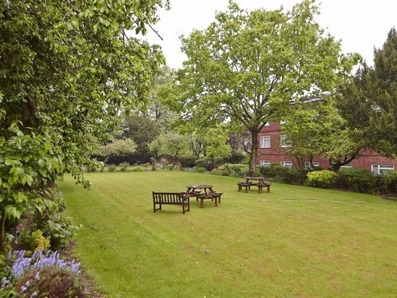 Oxford Linton Lodge Hotel, BW Signature Collection