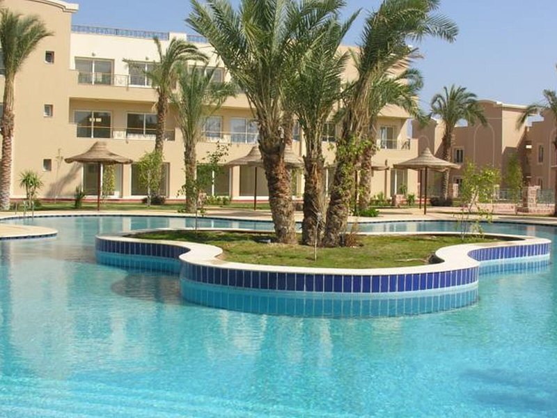 Flow Aqua Legends Resort Sahl Hasheesh