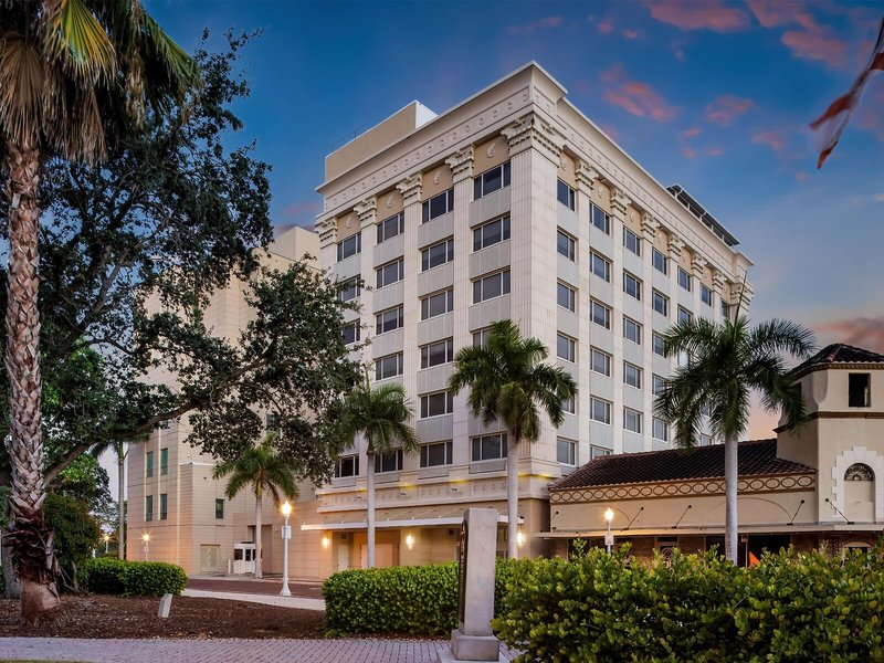 The Banyan Hotel Fort Myers, Tapestry Collection by Hilton