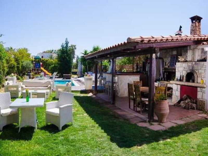 Georgia's Garden Hotel