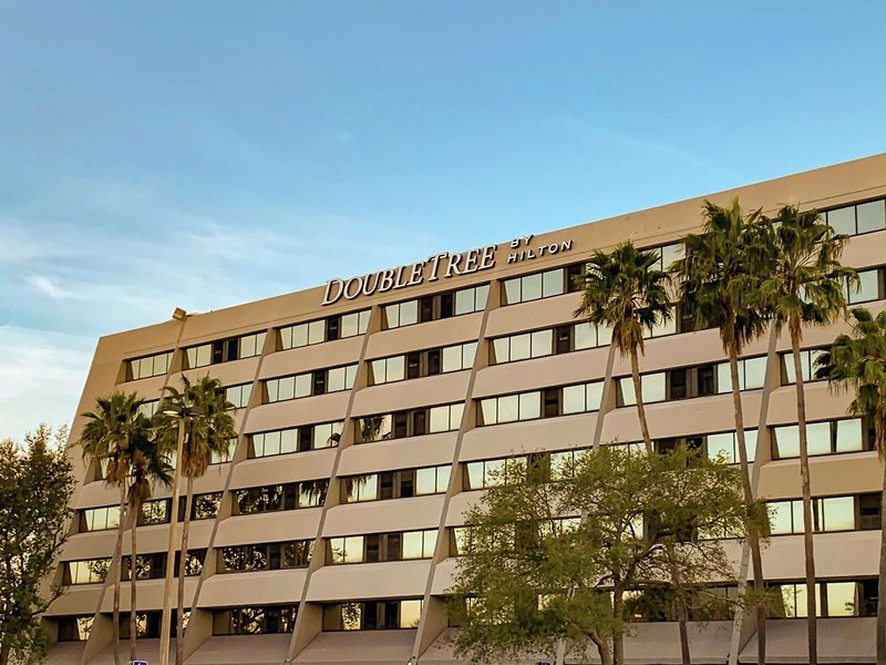 DoubleTree by Hilton Tampa Rocky Point Waterfront