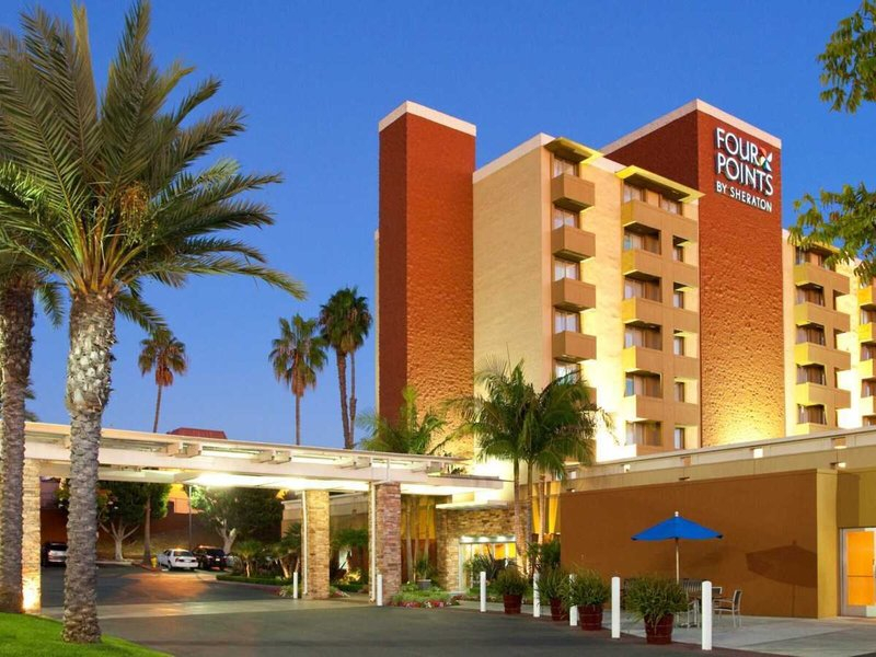 Four Points by Sheraton Los Angeles Westside