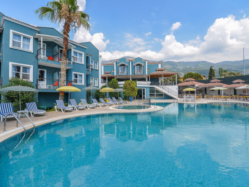 Blue Pearl Hotel & Villas