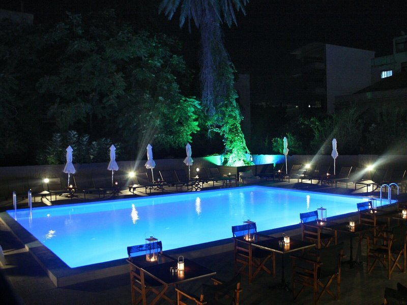 Amphitryon Boutique Hotel