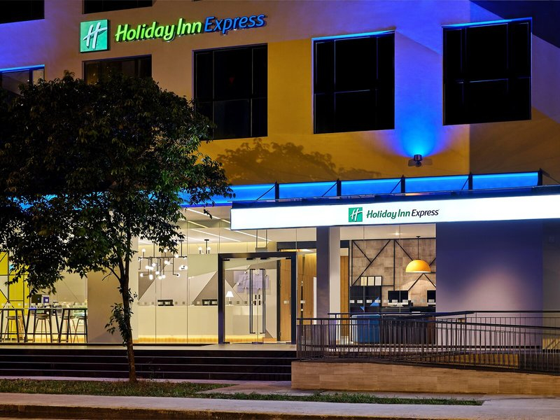 Holiday Inn Express Singapore Serangoon